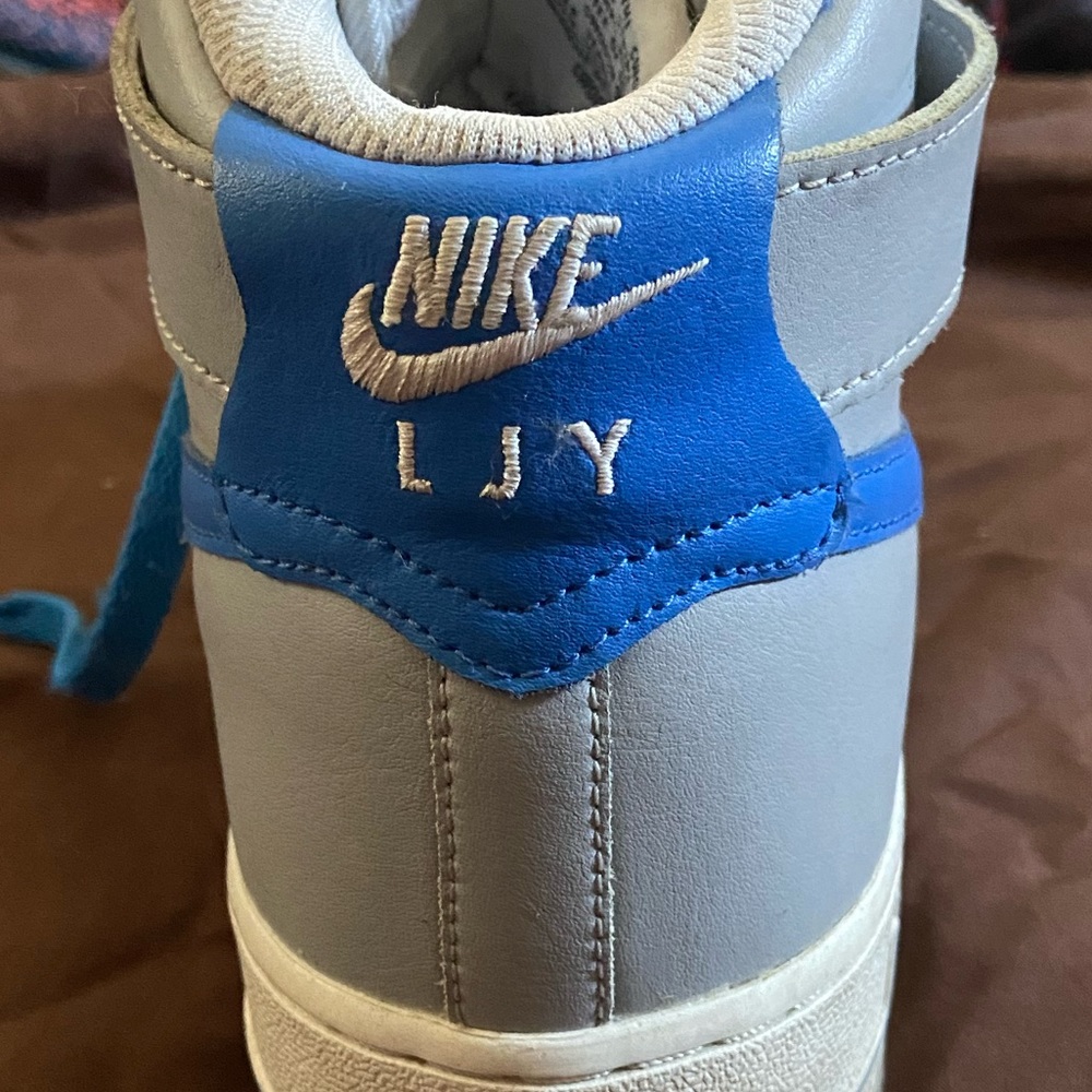 Nike Air Force 1